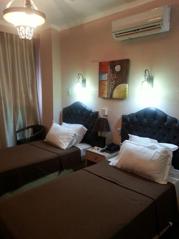 Oasis Hotel Heliopolis Kair Zewnętrze zdjęcie